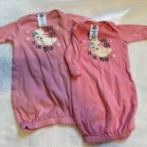 EUC Gerber TWIN gowns